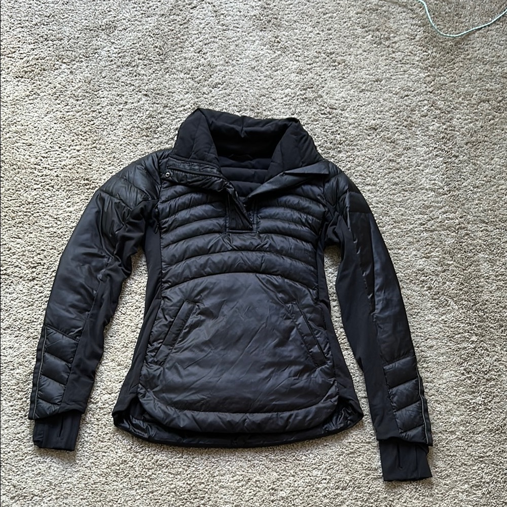 Lululemon Women's Black Puffer Jacket, Brand New, Never Worn. Size 0/2.